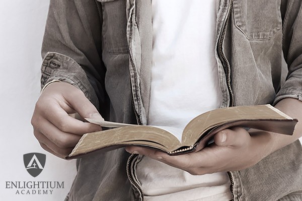 5-ways-to-read-the-bible-in-a-year-enlightium-academy-blog